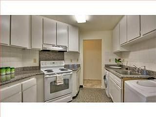 3rd image of 1551 Southgate Ave APT 208