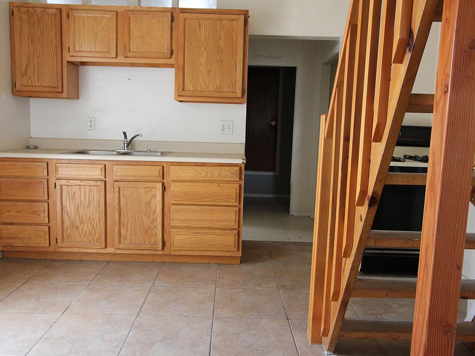 1st image of 123 Walter St NE APT C