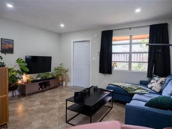813 SW 29th St, Fort Lauderdale, FL 33315