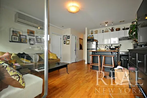 Rented by REAL New York | media 26