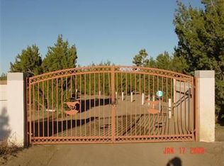 10850 Cedar St, Oak Hills, CA 92344