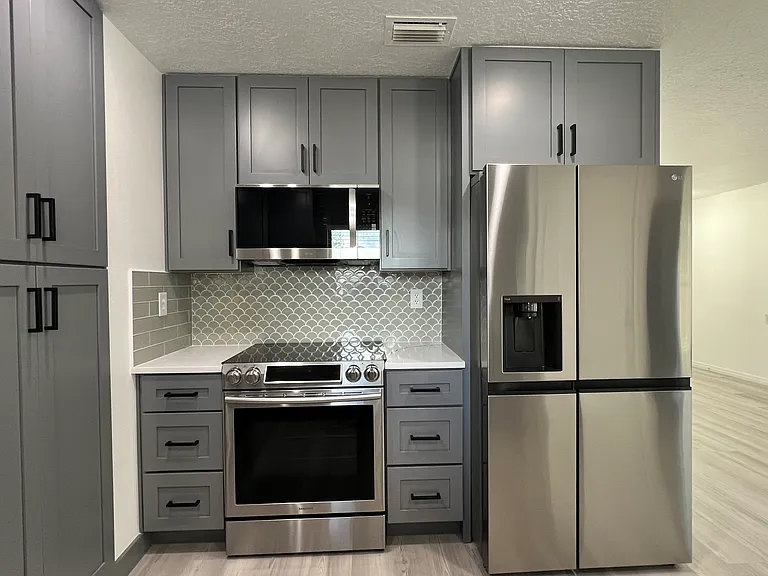 3001 Albin Ln — Photo 2