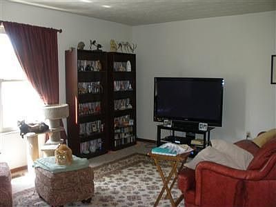 2nd image of 1253-125 Northbrook Ln