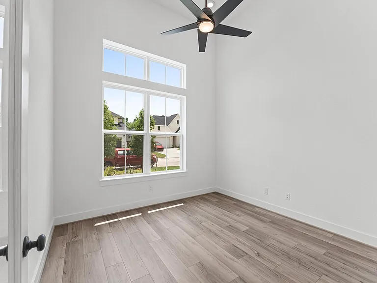 8218 Sherman Park Trl — Photo 10