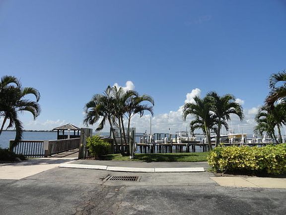 3rd image of 3412 NE Causeway Blvd APT 16-103