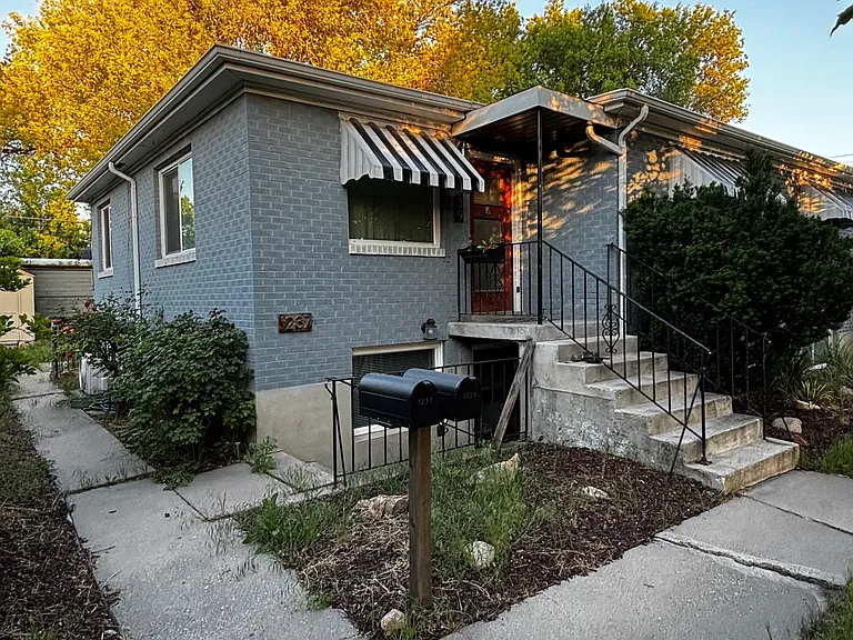 1237 S Lake St — Photo 1