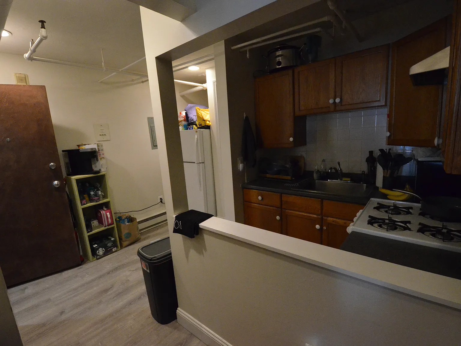 2 bed, 999 sqft, $3,400 — Photo 1