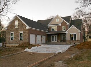 7700 Brill Rd, Cincinnati, OH 45243