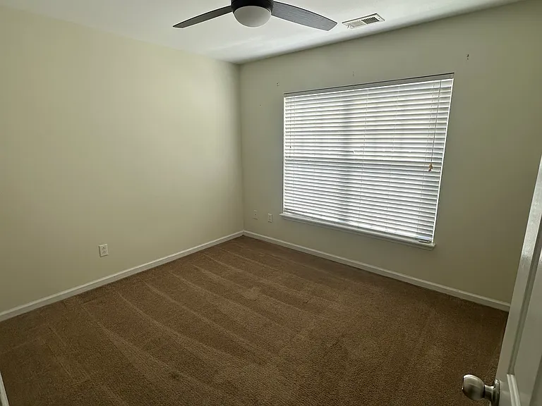 244 Avonshire Dr — Photo 11