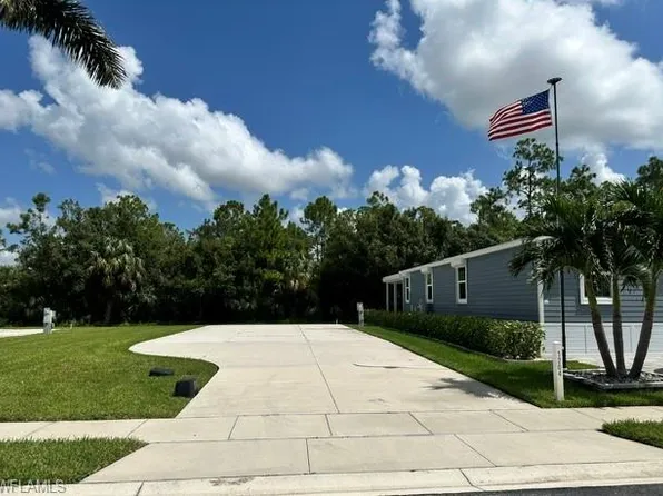 1204 Diamond Lake CIR, NAPLES, FL 34114