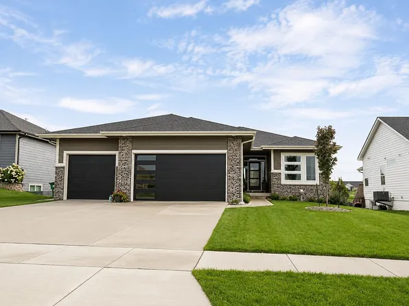 2912 Partlow St, Norwalk, IA 50211