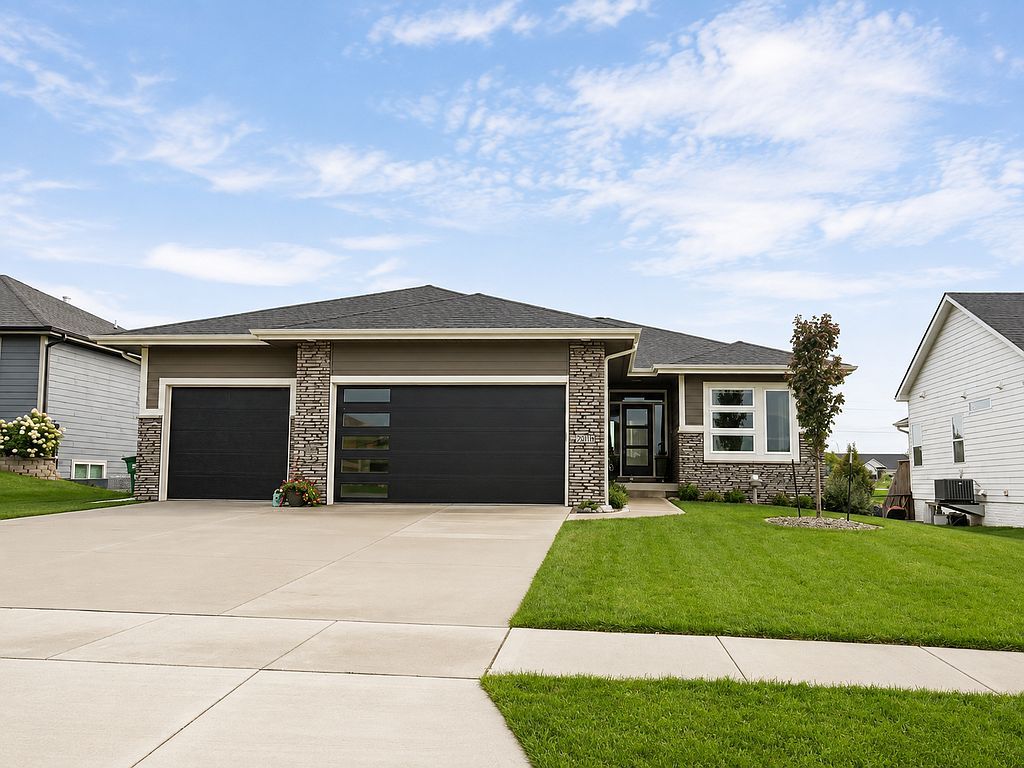 2912 Partlow St - Property Image