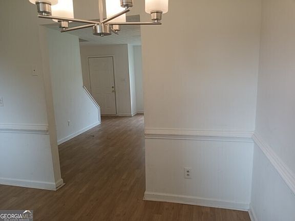 5th image of 476 Brookfield Way