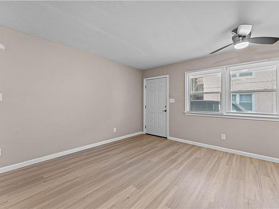 3rd image of 1416 E Ocean View Ave #2