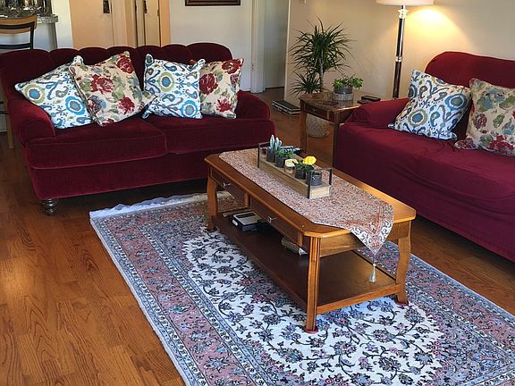 3rd image of 6275 Canterbury Dr Unit 304