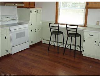 3rd image of 4013 San Salvador Dr