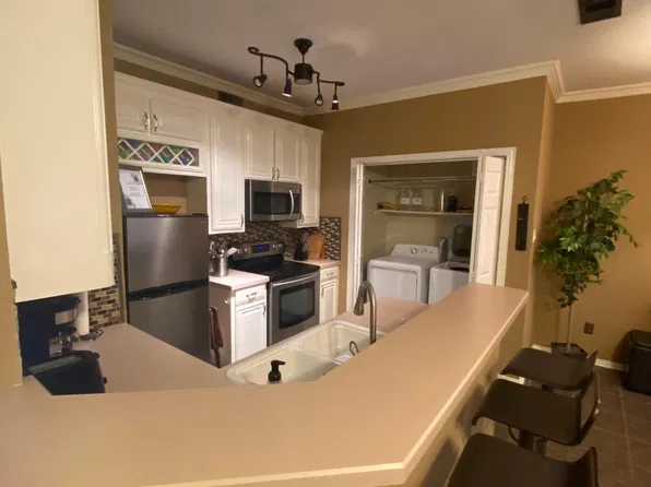 2464 Southcourt Cir, Irving, TX 75038
