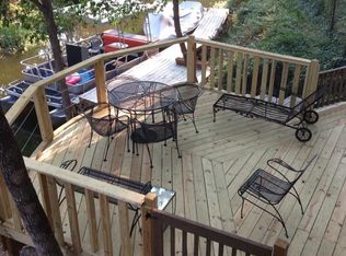 111 Indian Lodge Pt, Hot Springs, AR 71913