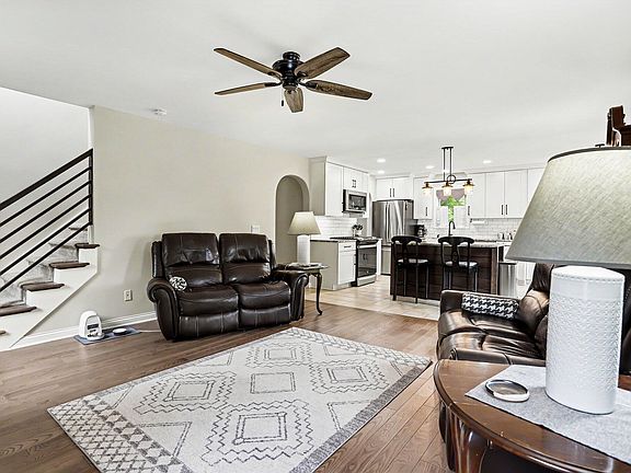5th image of 4097 Lavender Cir