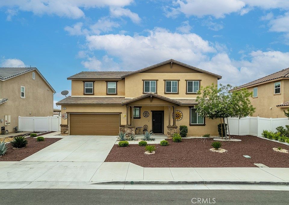 1st image of 26925 Claystone Dr