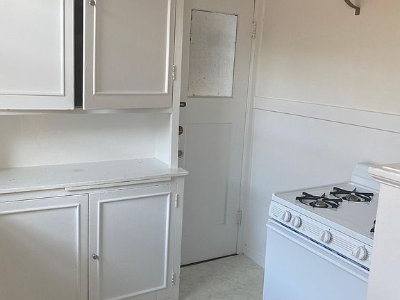 4th image of 545 Frederick St #4