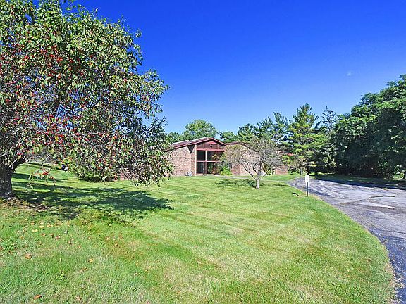 2nd image of 3420 Burrwood Dr Unit 14