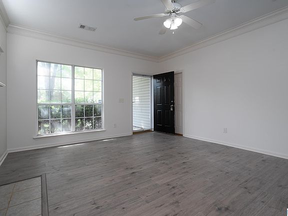 4th image of 9358 Brook Forest Cir