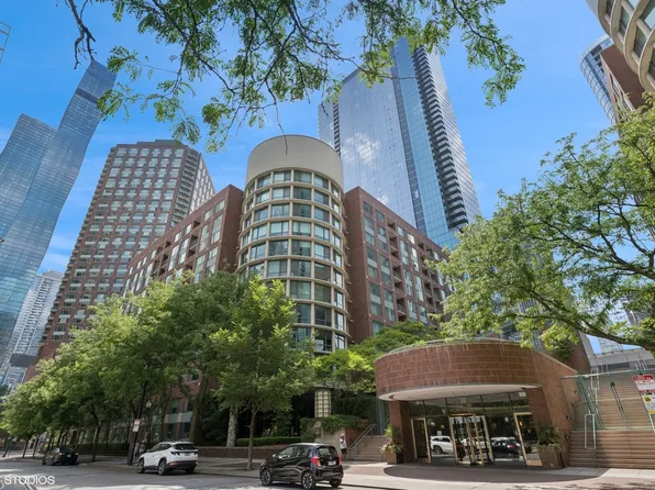 440 N McClurg Ct APT 1107, Chicago, IL 60611