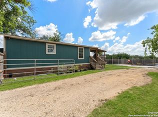 235 Overlook Rd, San Antonio, TX 78233