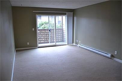 2nd image of 818 NE 106th St APT 404