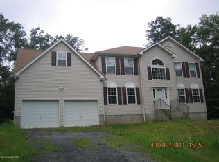 497 Seese Hill Rd, Canadensis, PA 18325