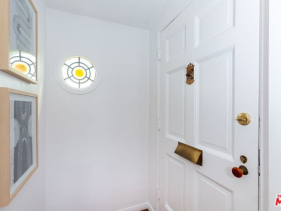 3rd image of 2819 S Holt Ave