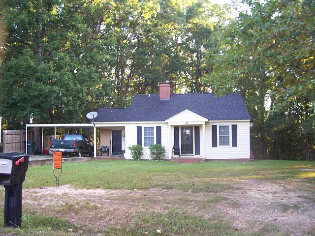 1st image of 165 Elam Ave