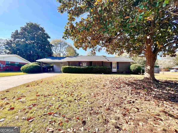 253 Valencia Cir, Centerville, GA 31028