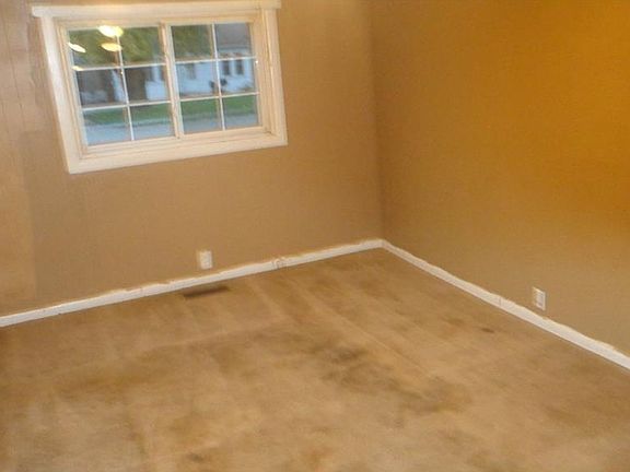 4th image of 4800 Wire Dr