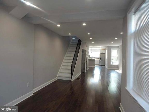 2nd image of 6625 N Gratz St