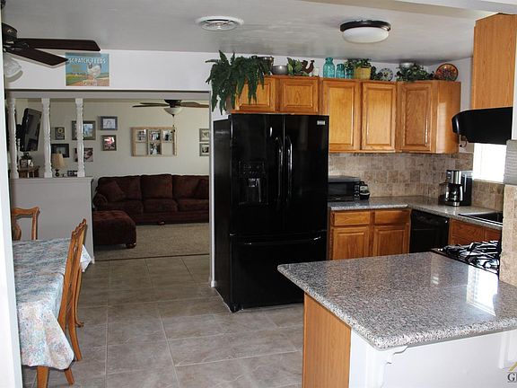 4th image of 10016 Palm Ave