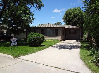 716 W 10th St, Chanute, KS 66720
