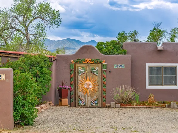26 River St, Cerrillos, NM 87010