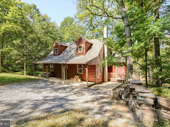 605 2nd Narrows Rd, Blain, PA 17006