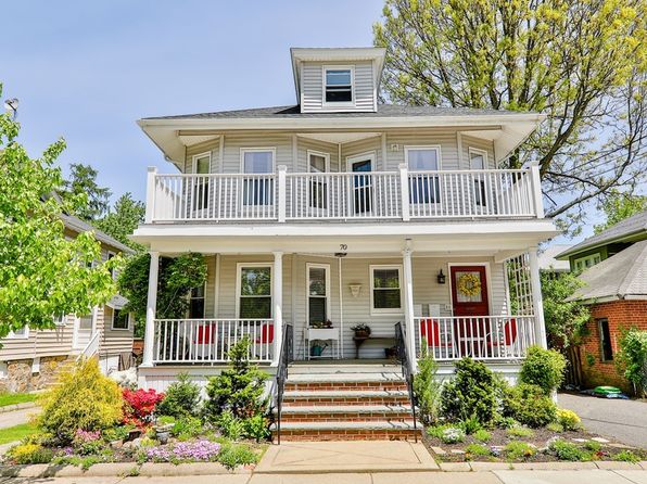 70 Wren St #1