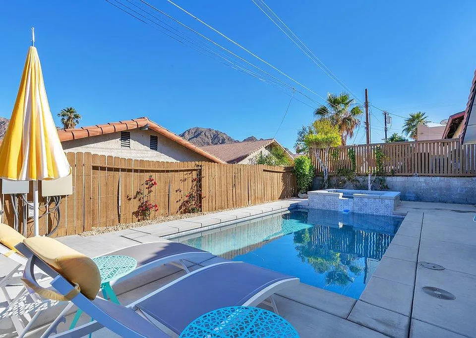 53450 Avenida Alvarado