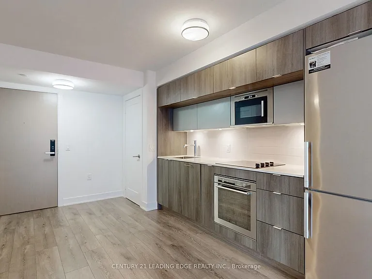 585 Bloor St E #821 — Photo 12