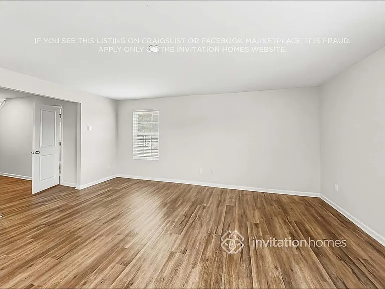 1106 Woodhouse Dr — Photo 6