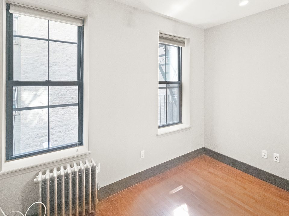1st image of 124 Mac Dougal St #7