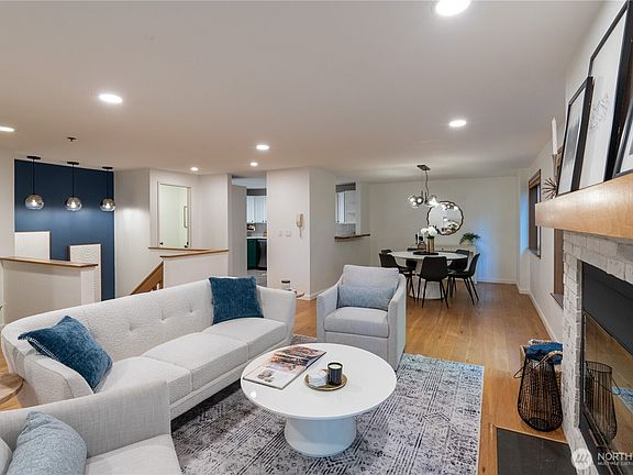 2nd image of 1028 Lakeview Boulevard E #8
