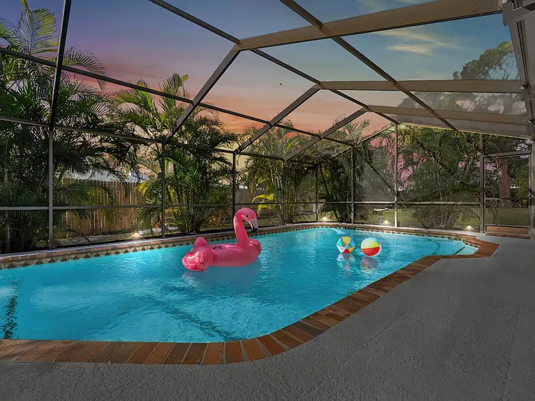 2267 Pine View Cir — Photo 3