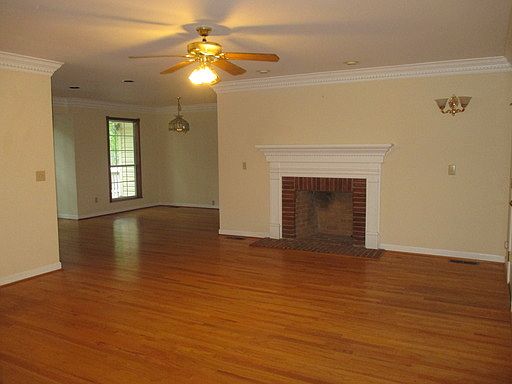 2nd image of 1131 Edbury Dr