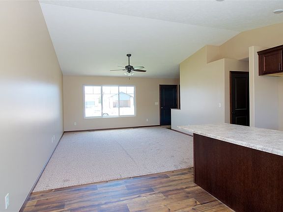5th image of 3408 W Ave