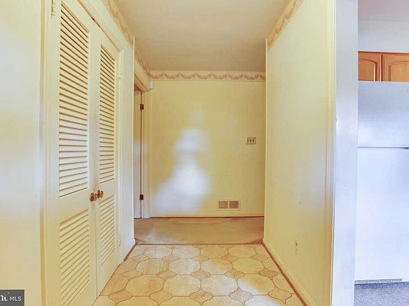 5th image of 4001 N Stafford St